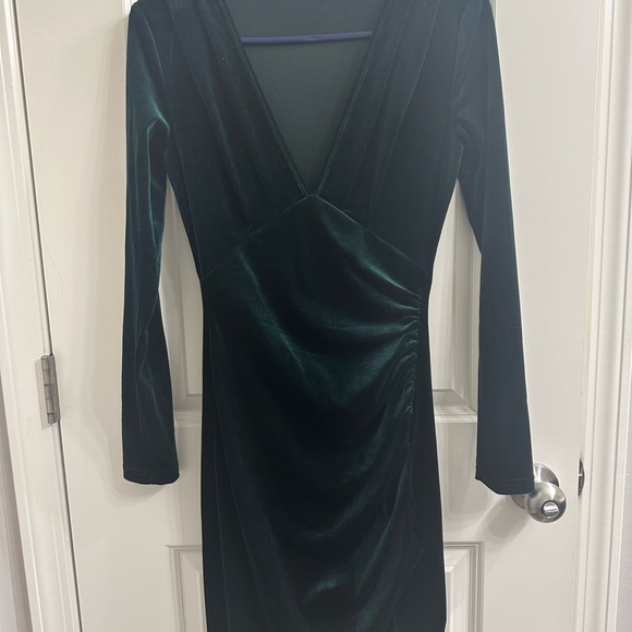 Green Velvet Dress - Picture 3 of 3